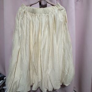 Elegant Cream Women's Knee Length Skirt